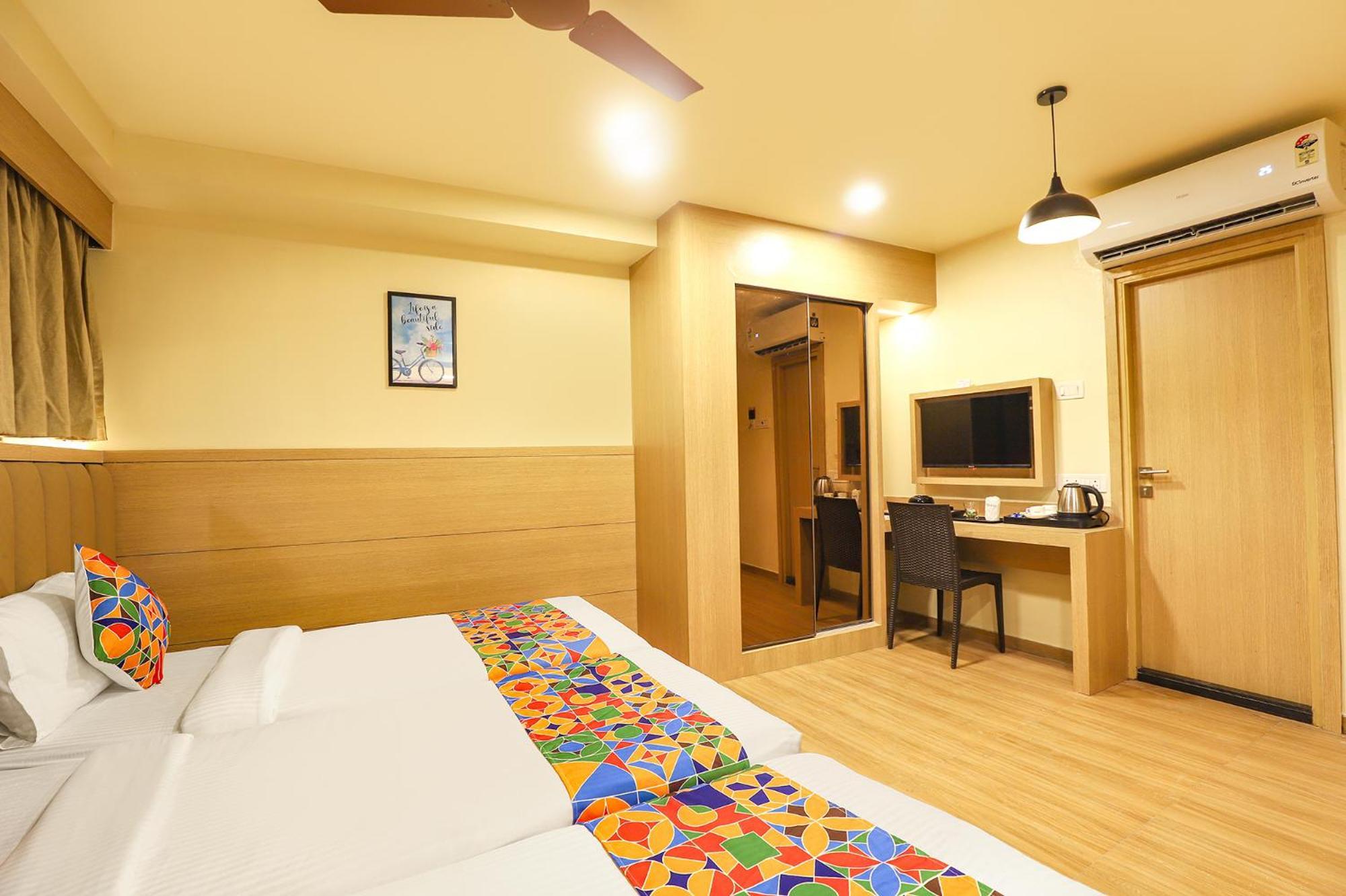 Fabhotel Nestlay Rooms High Court - Nr Parry'S Corner Ченнаи Экстерьер фото