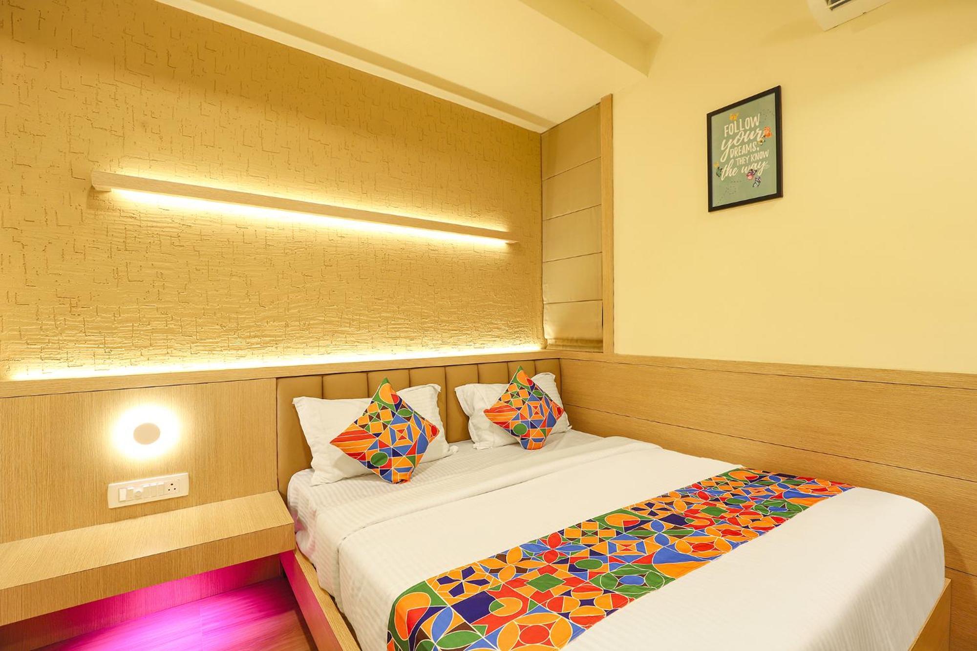 Fabhotel Nestlay Rooms High Court - Nr Parry'S Corner Ченнаи Экстерьер фото